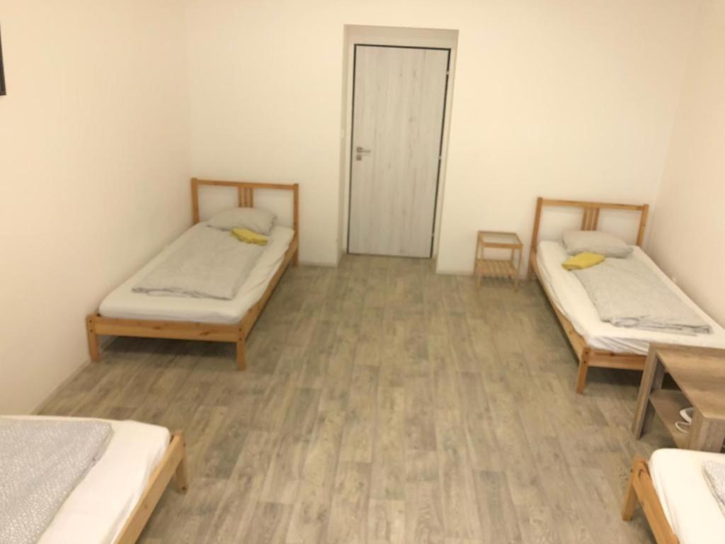 Apartments Near The Center With Privat Parking Brno Exterior foto