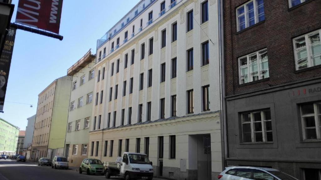Apartments Near The Center With Privat Parking Brno Exterior foto