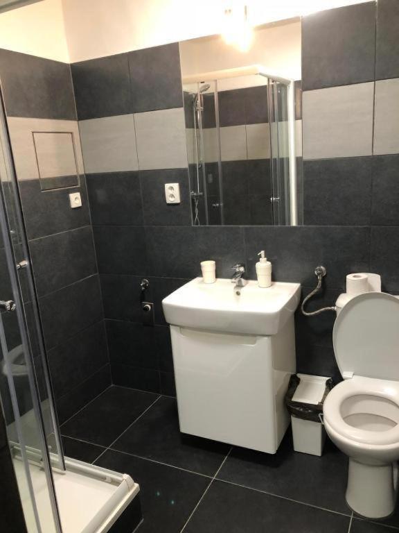 Apartments Near The Center With Privat Parking Brno Exterior foto